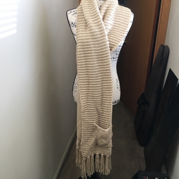 πHPπ BNWOT Chunky Pocket Scarf - Picture 2 of 5